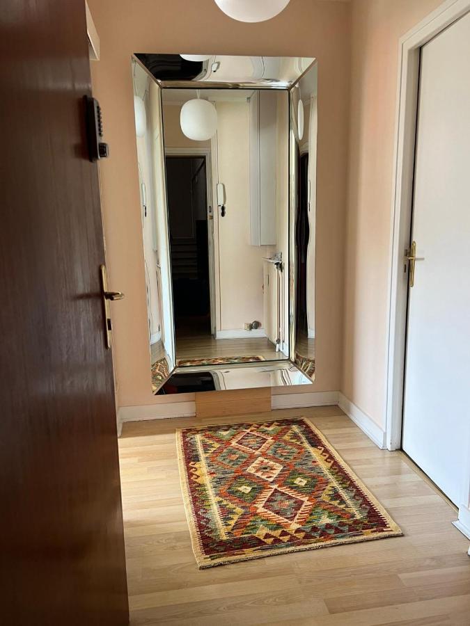 LAROCHE Grand duplex dans le centre historique avec garage - B&B Vannes