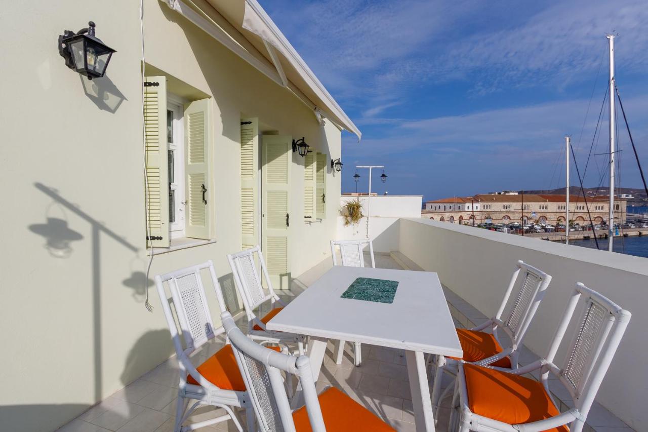 Harbour View Holiday Home - Ferienwohnung Ermoupoli