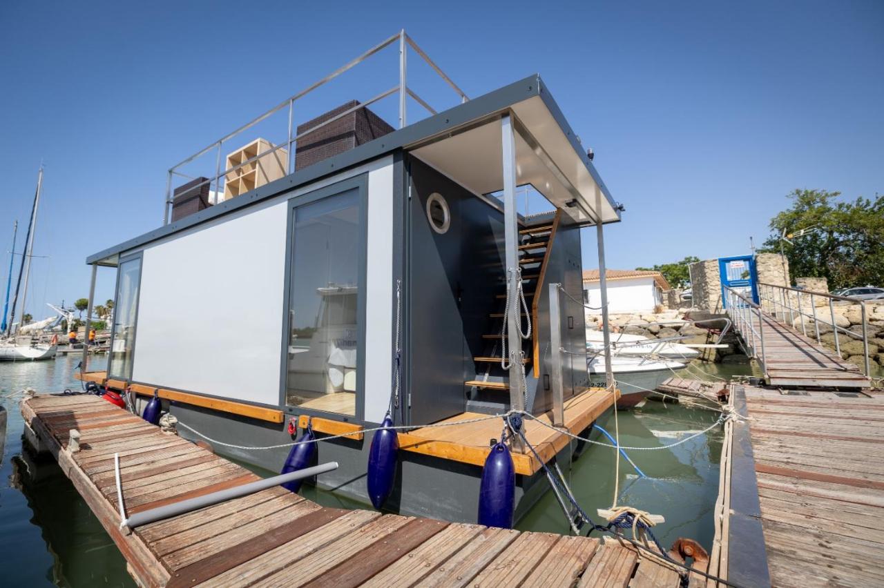 The Boathouse Company - Casa flotante experience - Real Club Náutico, El Puerto de Santa María - Bed and Breakfast