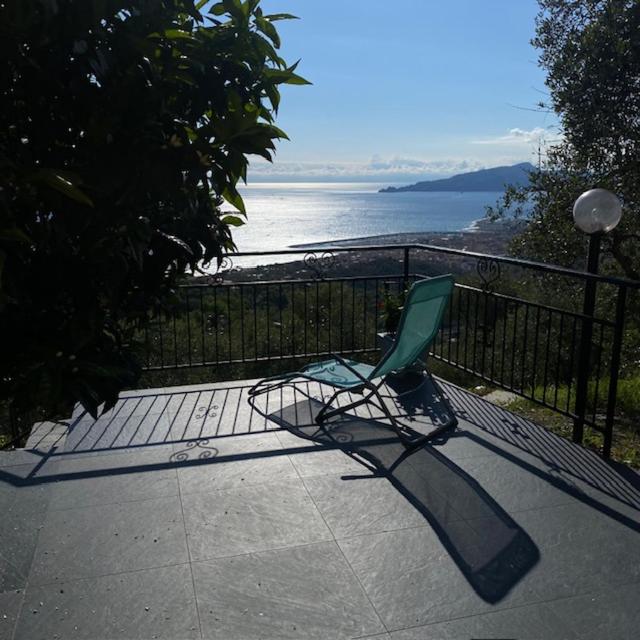 Terrazza Oneto - Ferienwohnung