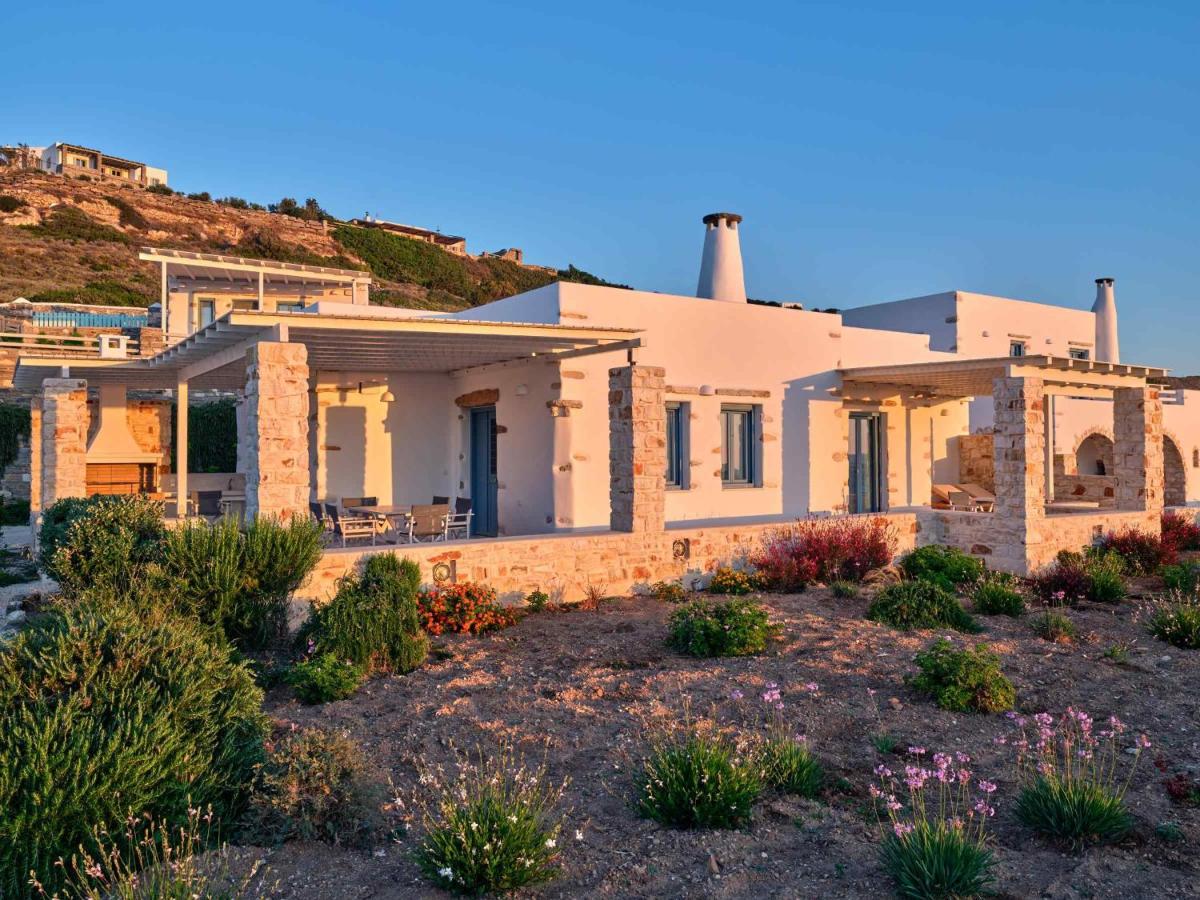 Luxurious Villa Seirios - Chambres d’hôtes Ystérnia