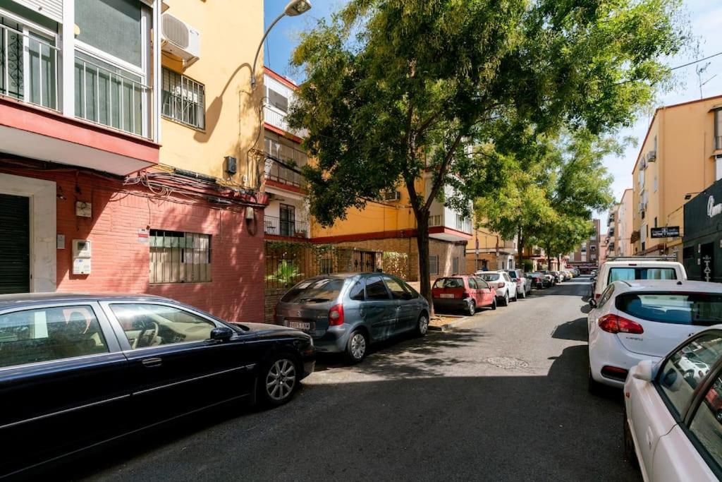 Apartamento moderno en Triana 2 dormitorios y aire acondicionado - B&B Siviglia