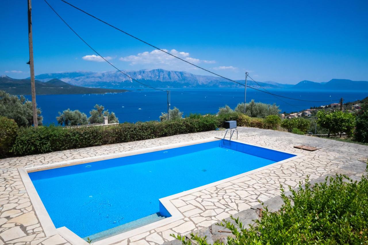 AVRA Maria LEFKADA - B&B