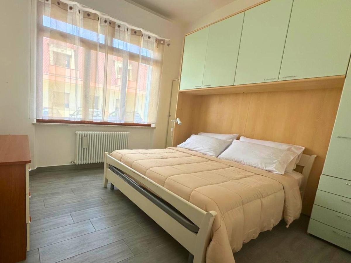 Casa Perla Marina - 50 mt dalla Spiaggia con Parcheggio Privato - B&B Senigallia