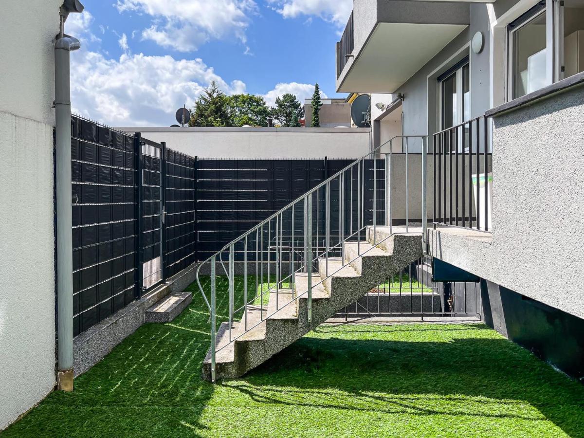 T&K Apartments near Messe Fair Trade Düsseldorf und Airport EG - B&B Duisburg