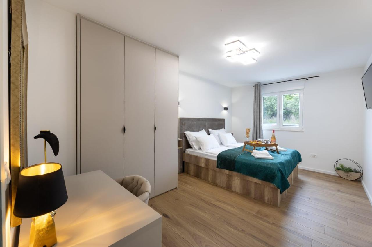 Appartamento con 3 Camere da Letto e con Balcone