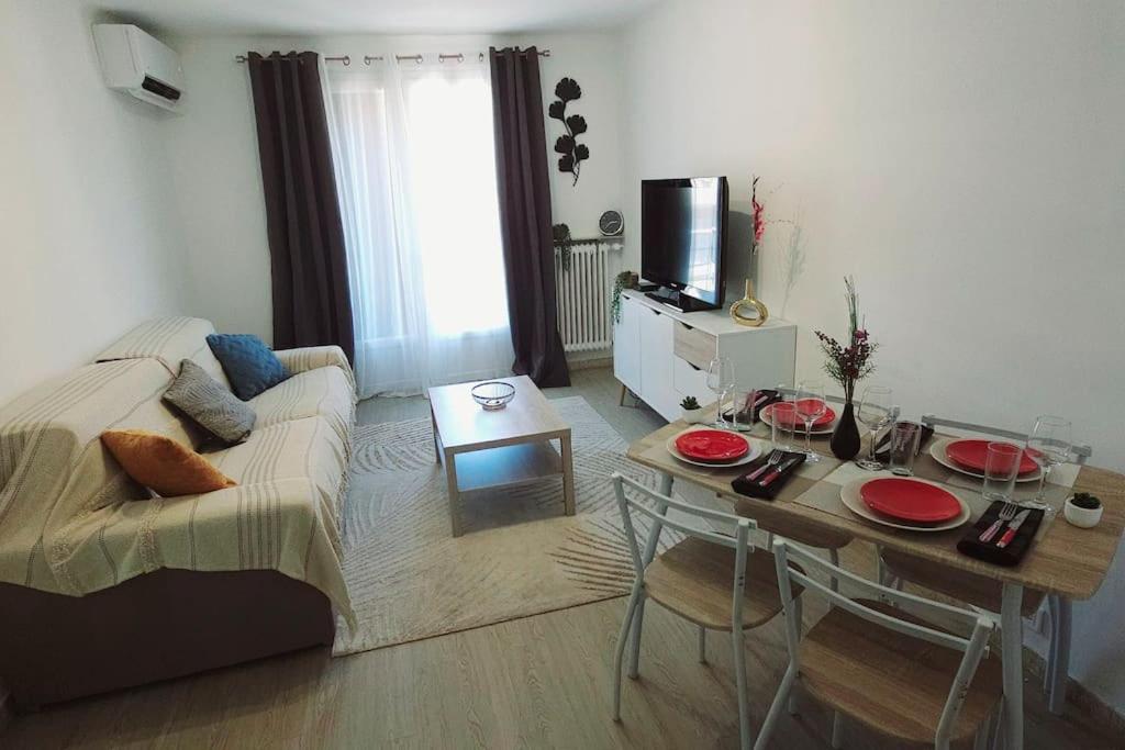 Trois pièces au cœur d'Antibes ! proche plage et parking a disposition - B&B Antibes