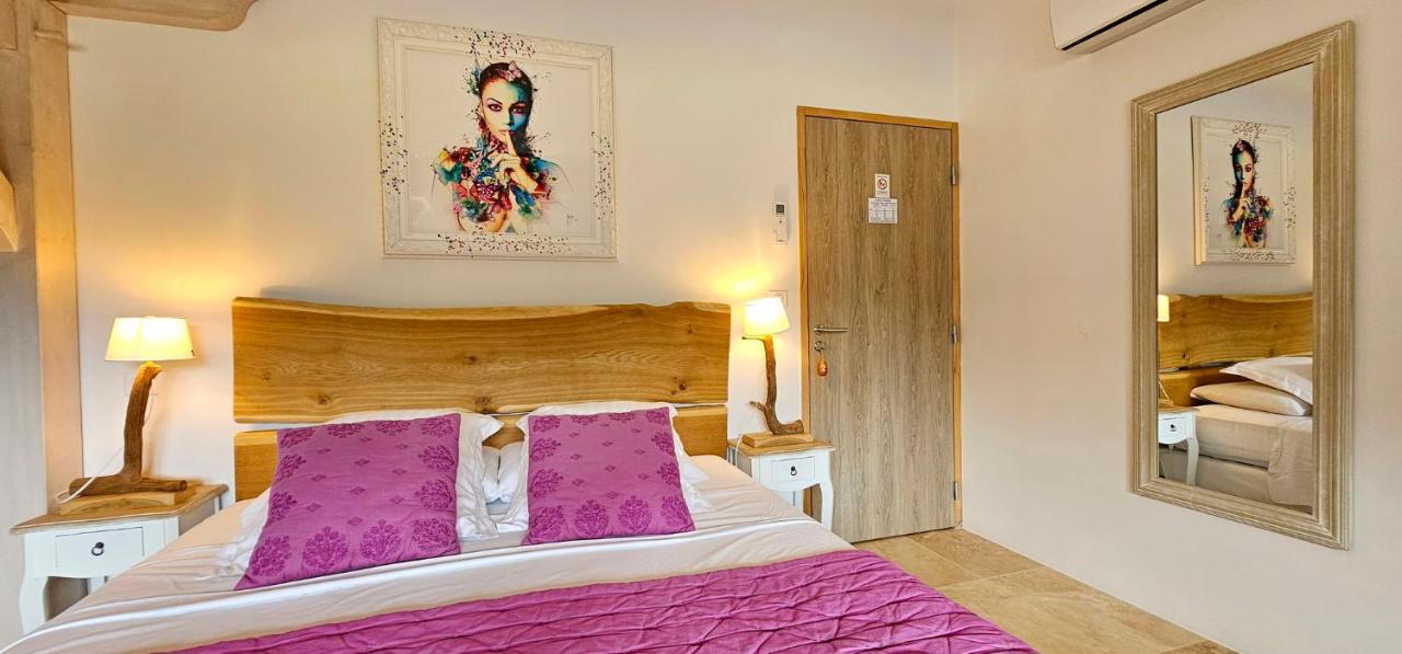 Deluxe Double Room with Bath