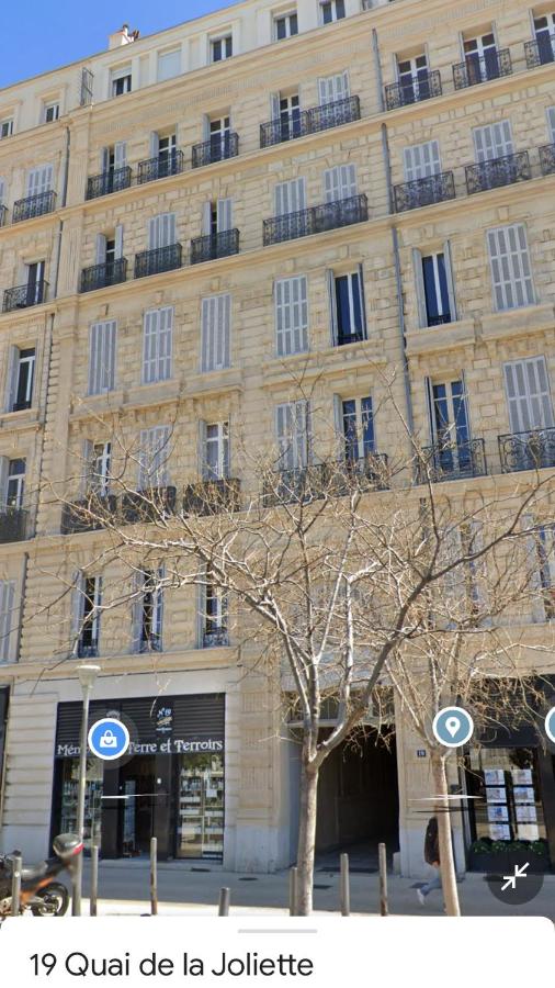 T2 vue mer au pied de La Major - B&B