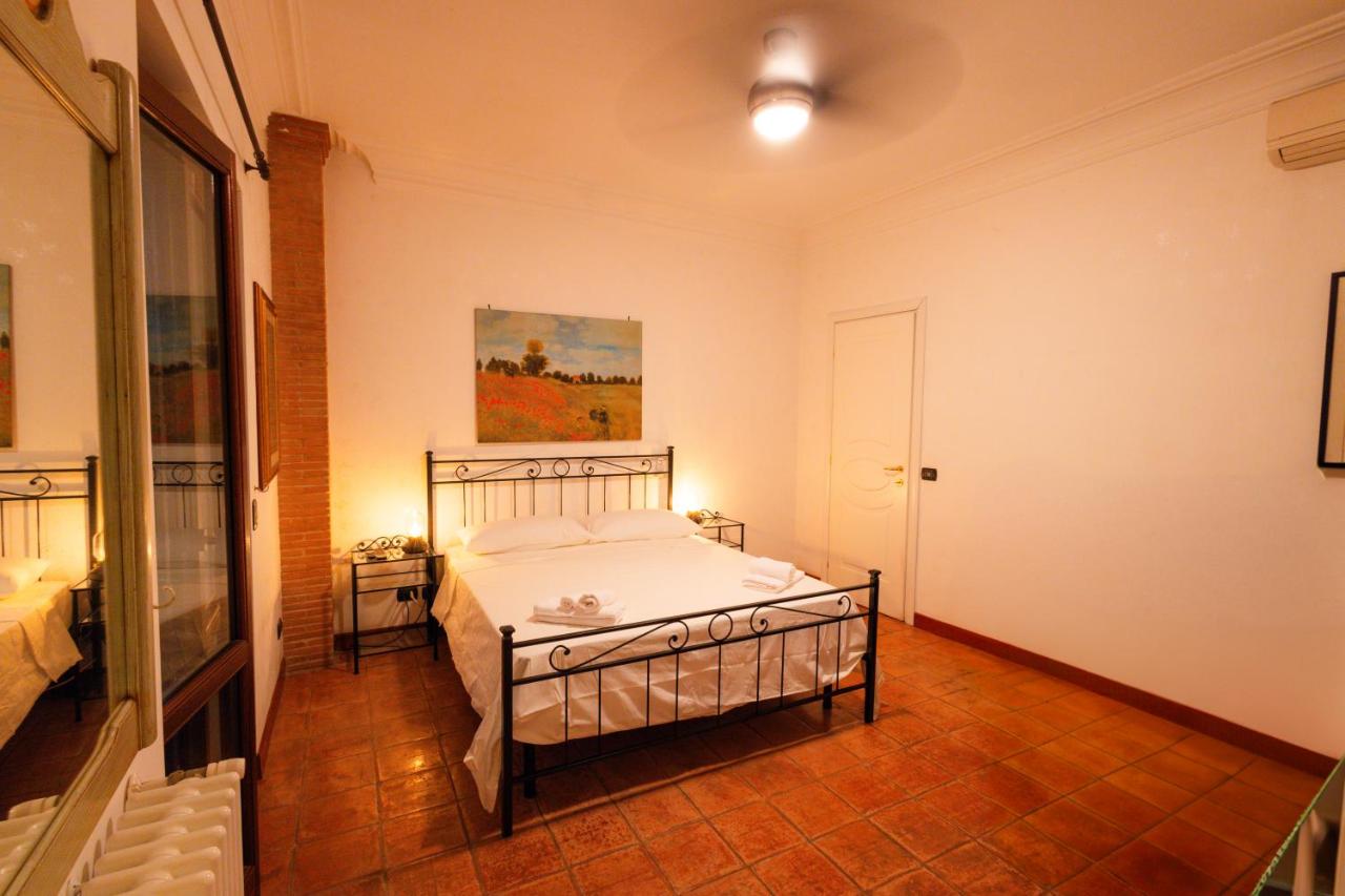 Triple Room with Private Bathroom