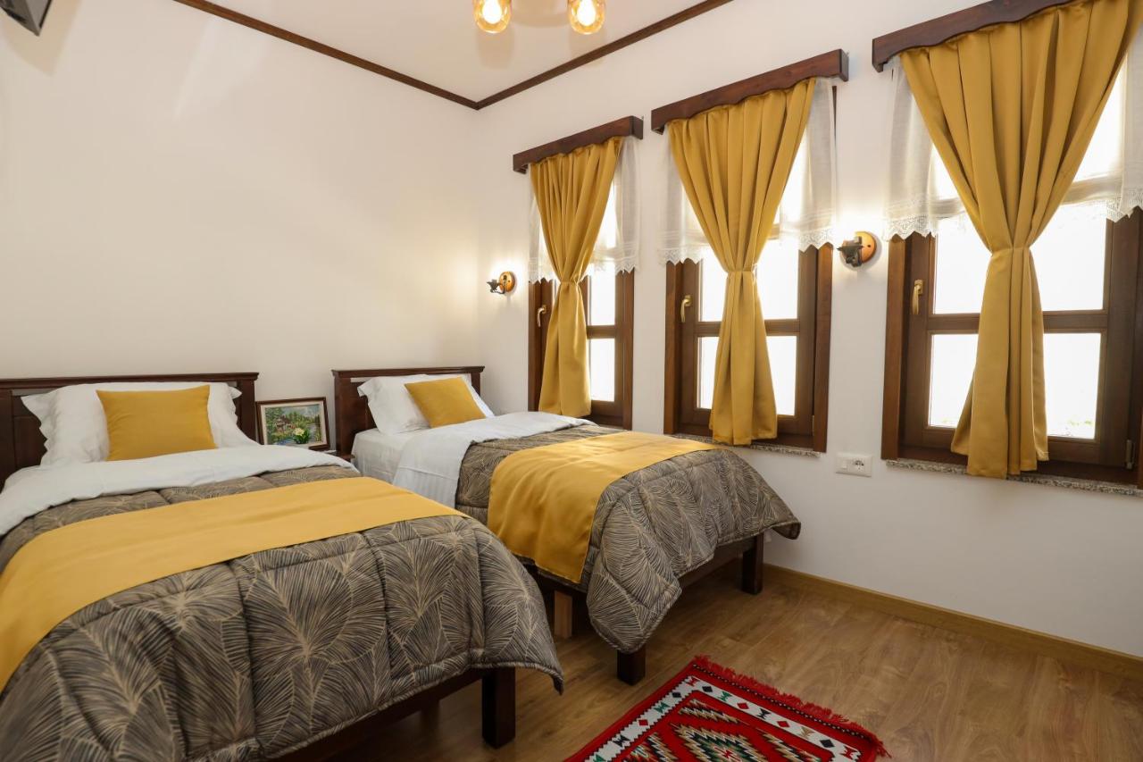 Deluxe Double or Twin Room with Garden View