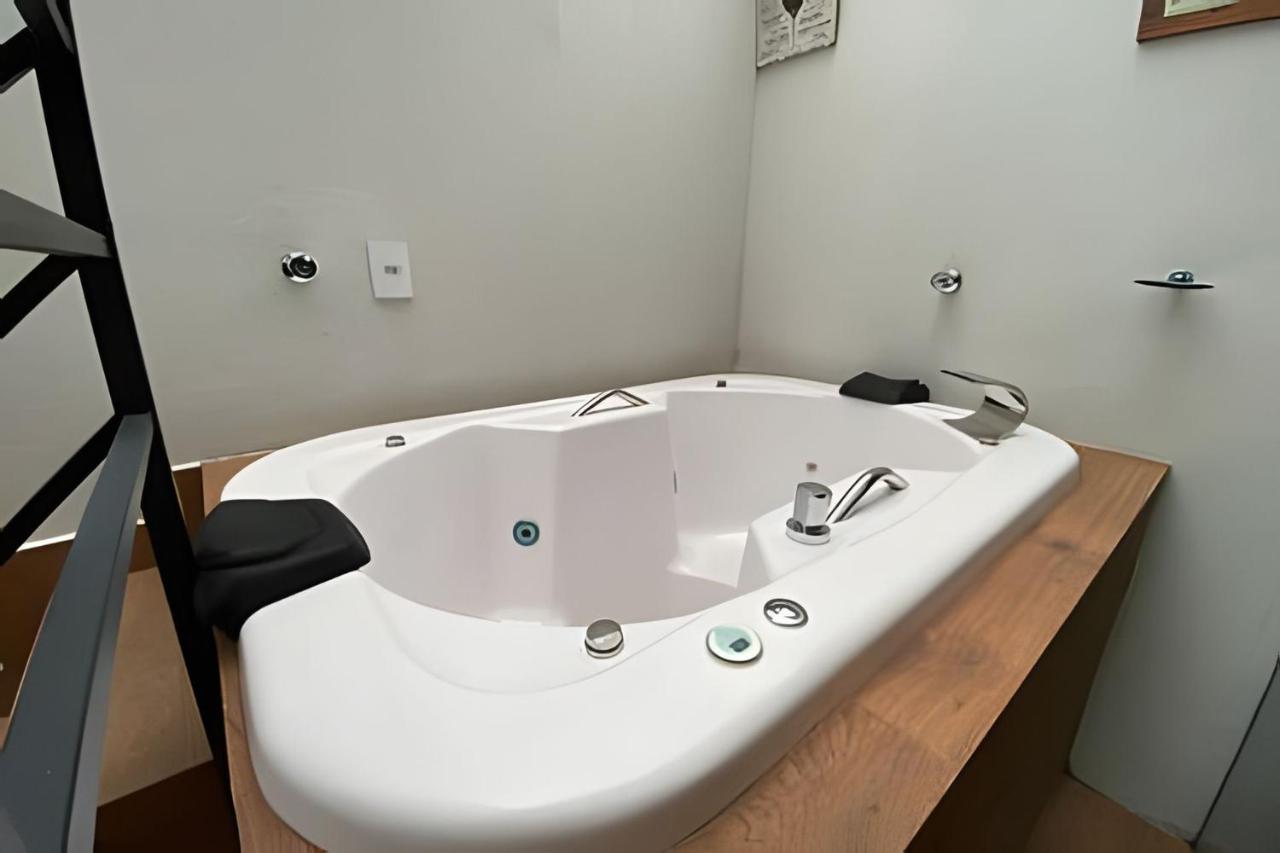 Loft com Hidromassagem - Ferienwohnung Araxá