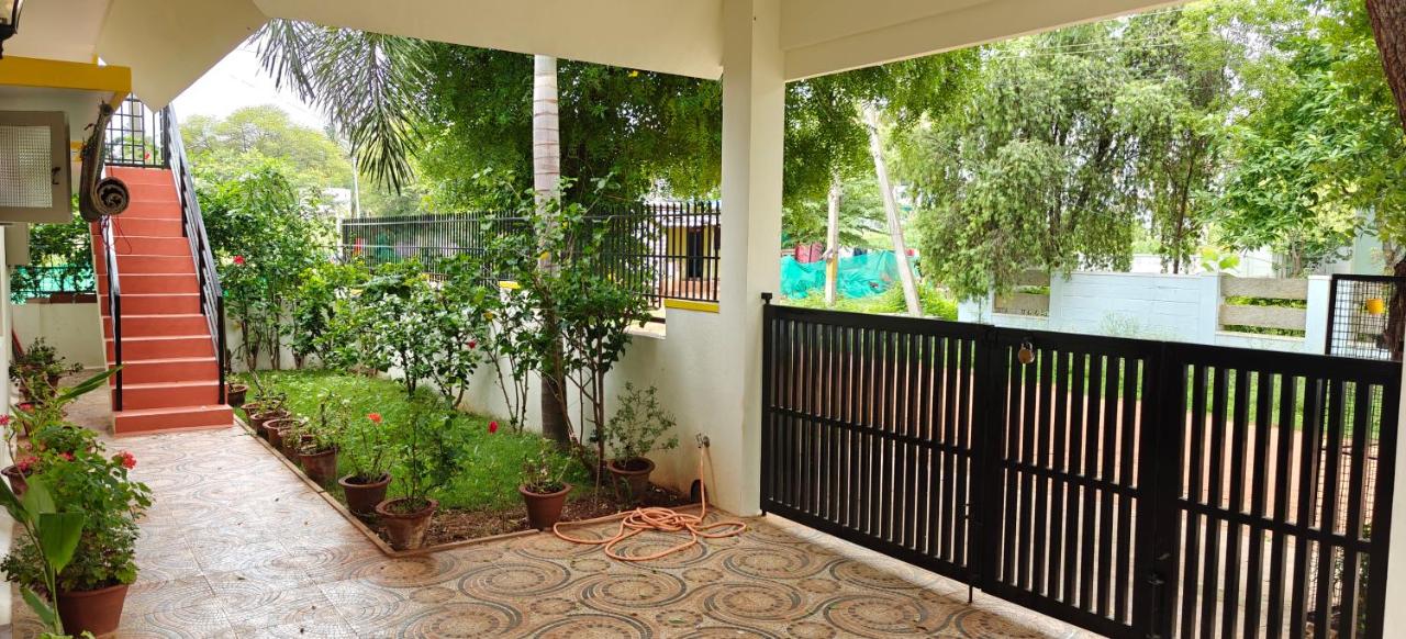 S R Villa Mysore - B&B