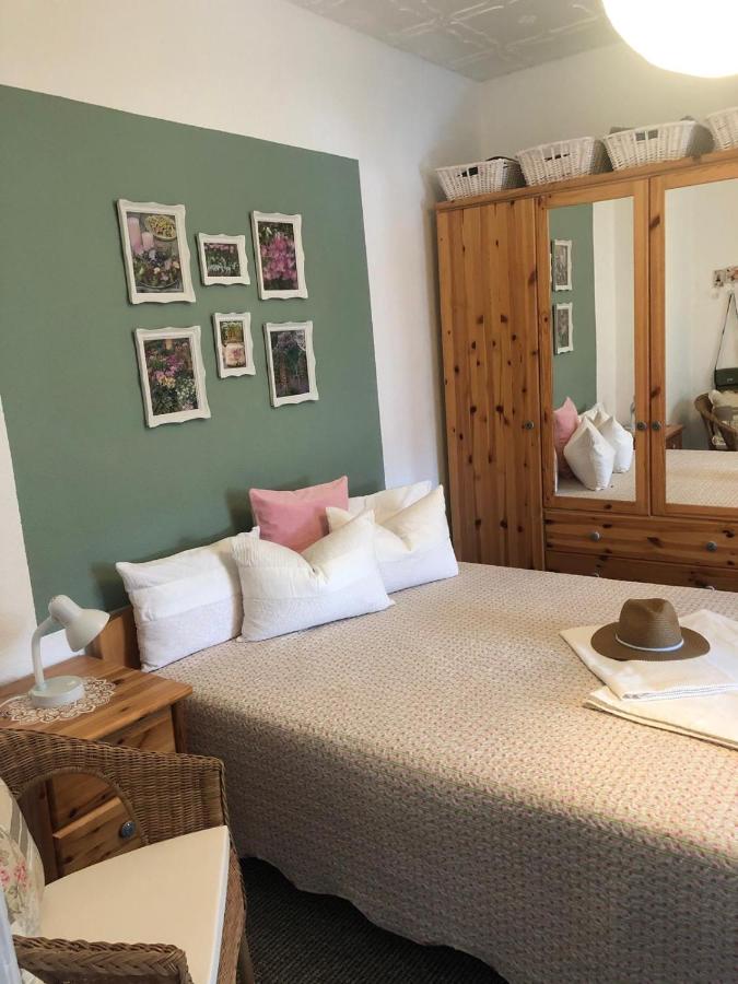 Haus am Eck - Chambres d’hôtes Borxleben