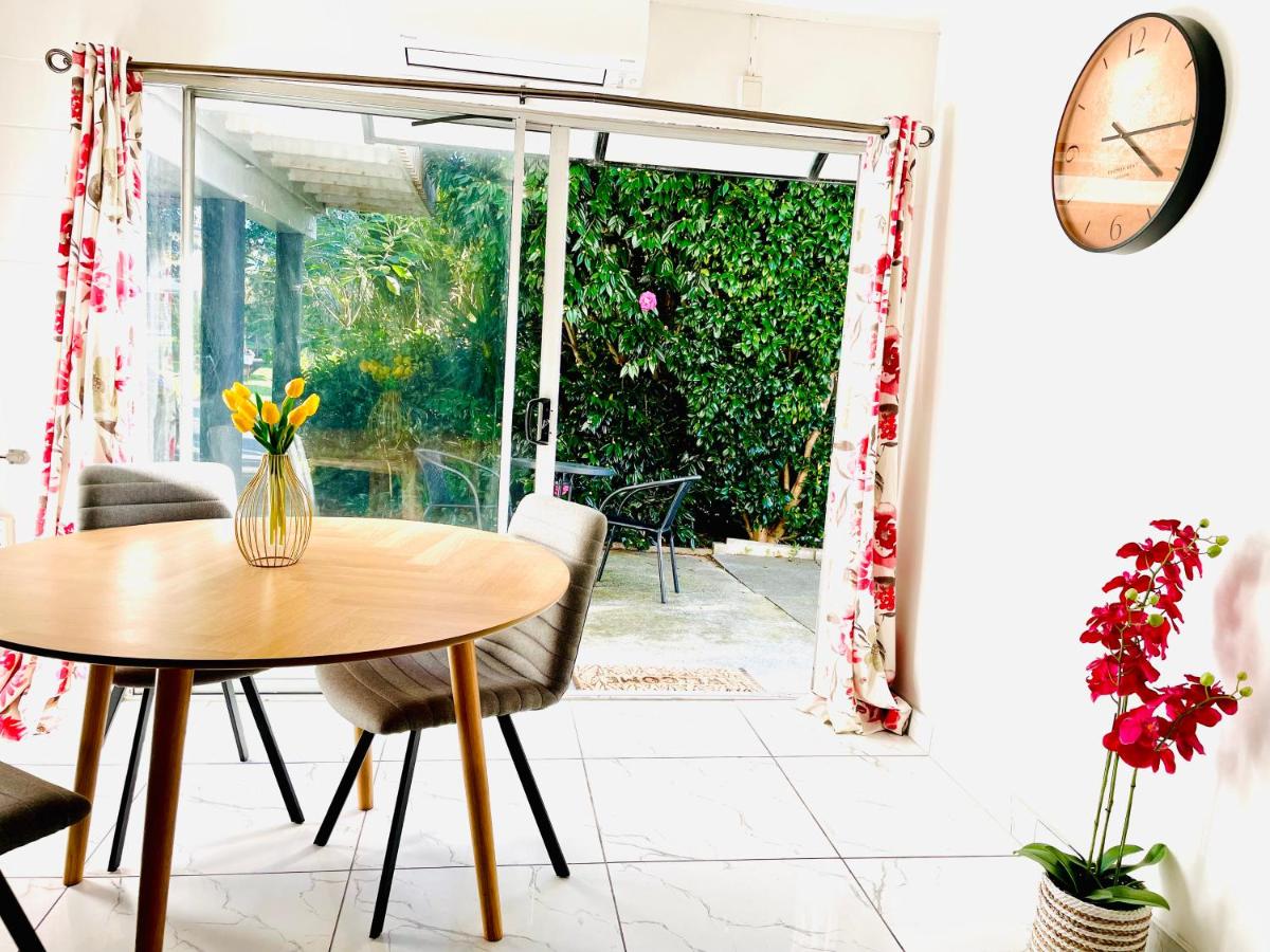 Ball Place Residence-Enjoy the entire downstairs - B&B Auckland