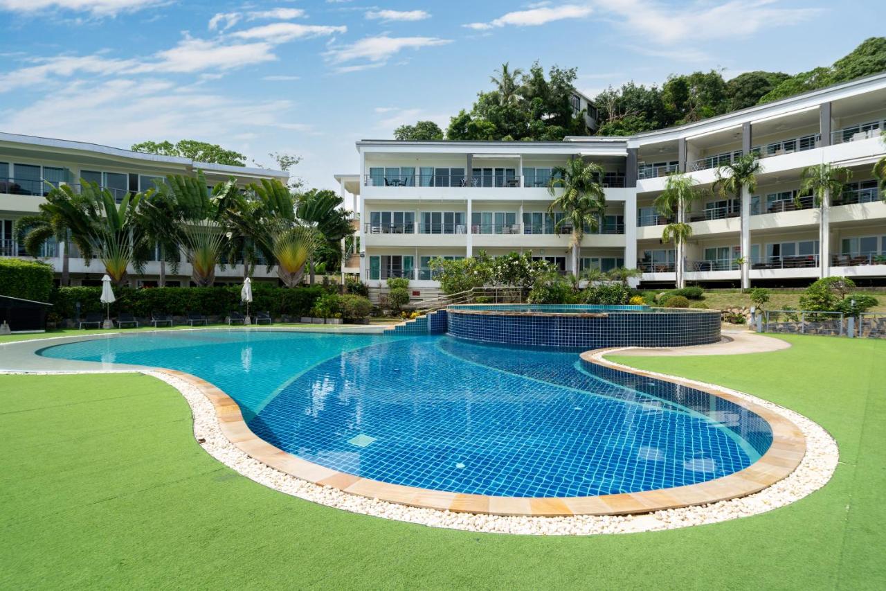 Sea View Apartment E106 with Pool Access in Karon ButterFly Residence - B&B