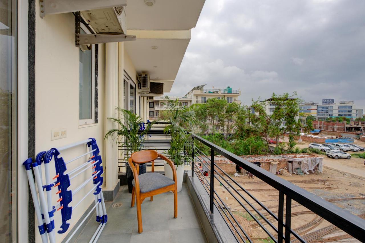 The Lodgers Studio Apartment Near Mall FiftyOne Gurugram - Ferienwohnung Gurugram
