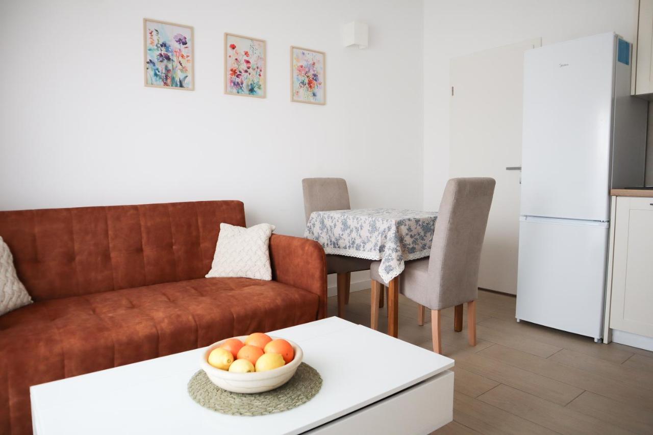 Apartment Ivoni Seaview - Ferienwohnung Zadar