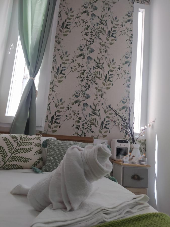 Small Single Room