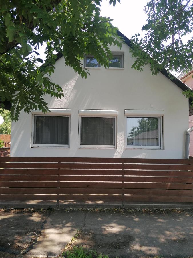 DEM House - B&B Balatonboglár