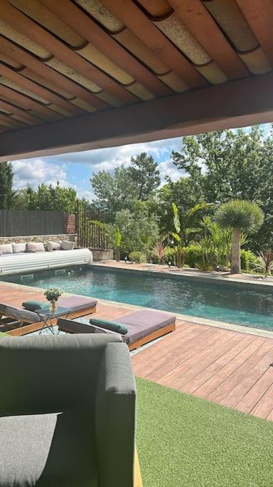 Villa plain pied avec piscine - B&B Saint-Paul-en-Forêt