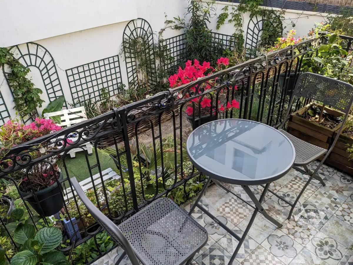 Maison rénovée avec jardinet près Paris 5 minutes du métro - B&B
