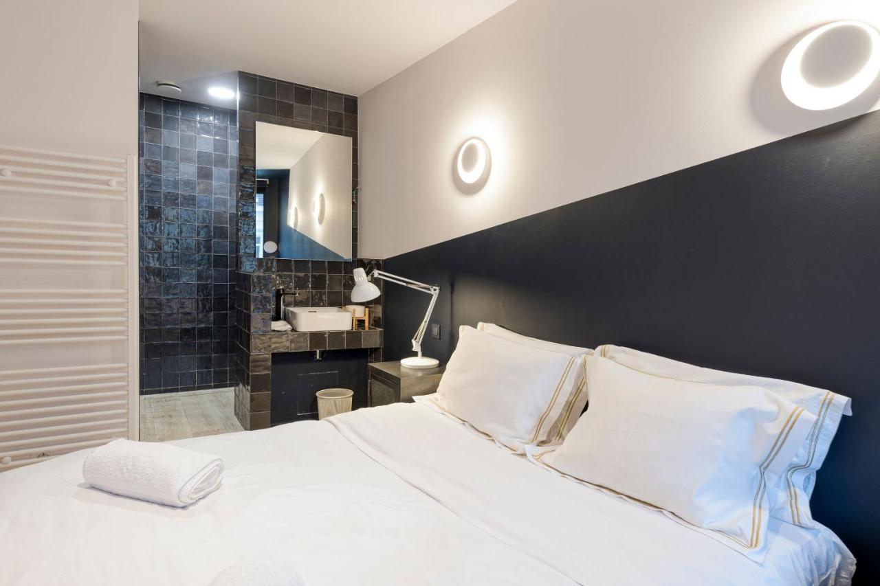 Four-Bedroom Deluxe Apartment