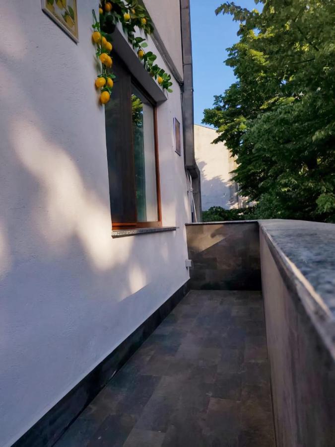 Lemon Breeze - B&B