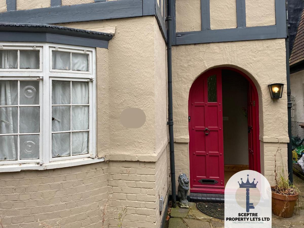 Beautiful Self-contained Cottage - B&B