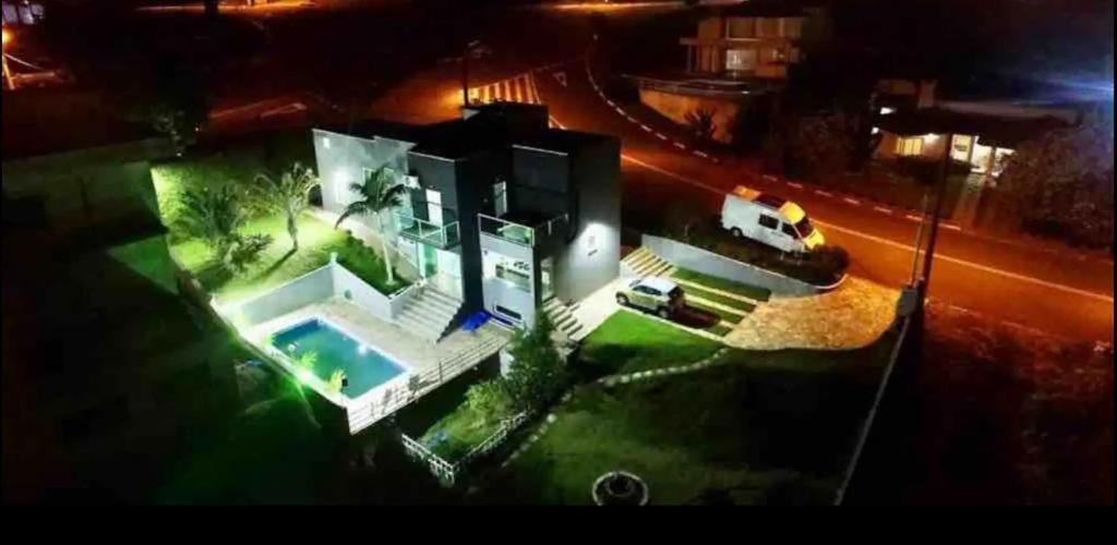 Casa condomínio Atibaia - B&B Atibaia