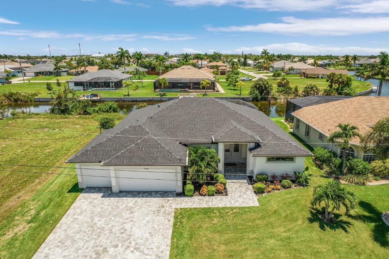 Still Waters SW Cape - waterfront private home locally owned & managed, fair & honest pricing - Ferienwohnung Cape Coral