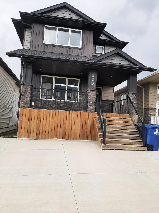 PineOrange Home - B&B Saskatoon