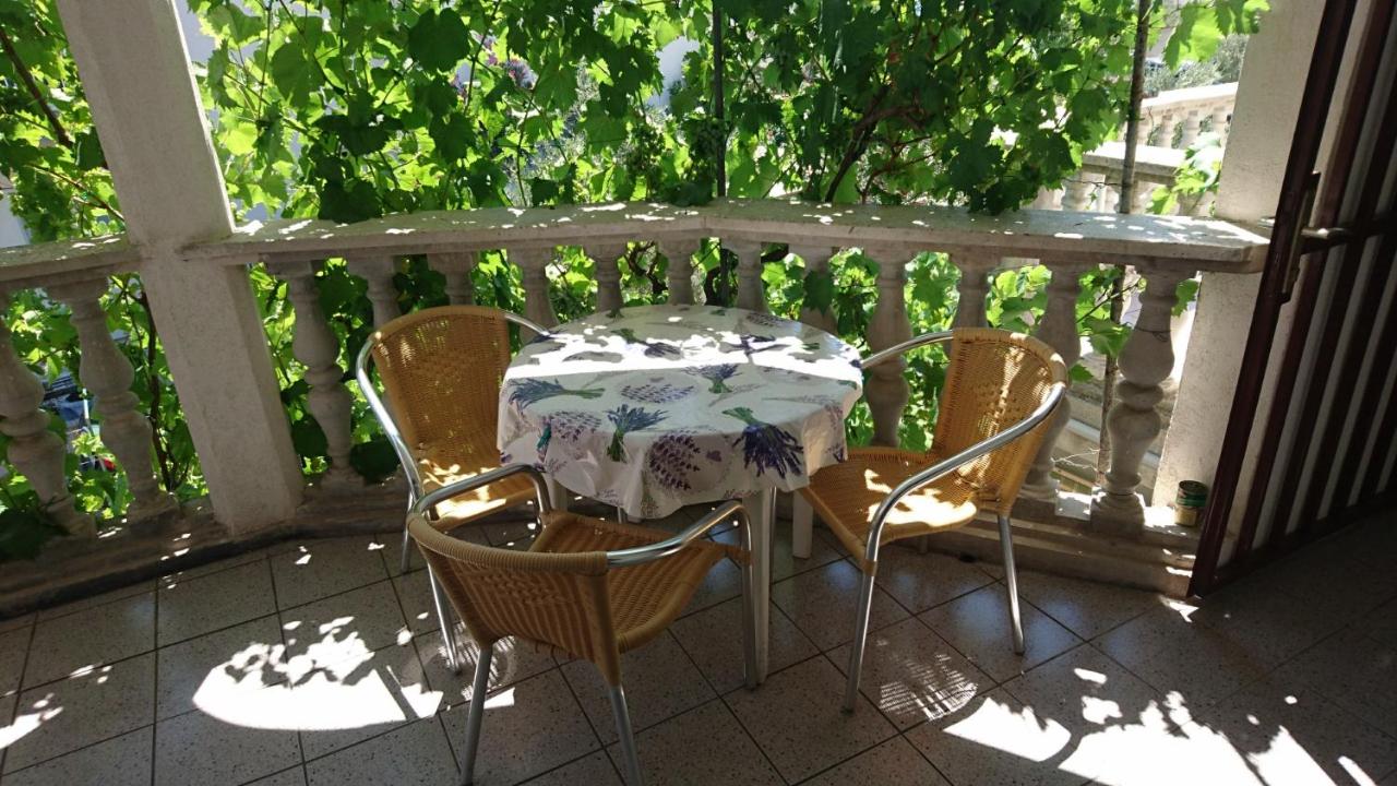 Jarmila - Ferienwohnung Rogoznica