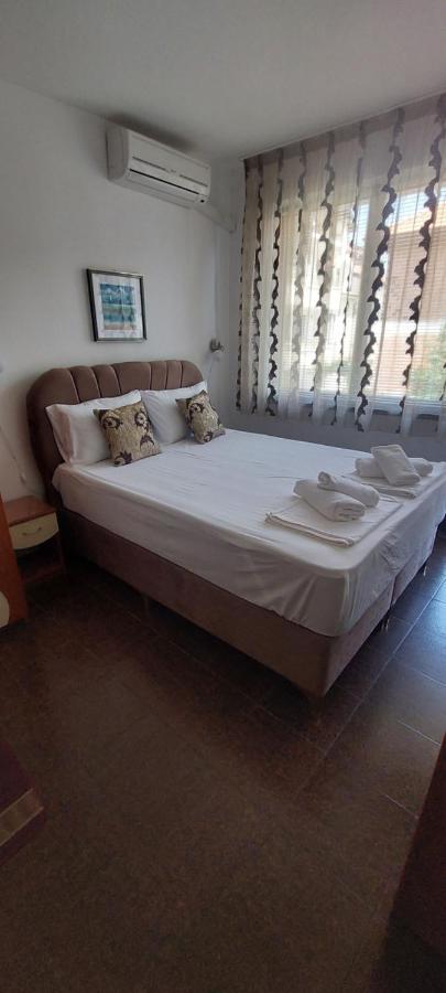Doppelzimmer mit Balkon