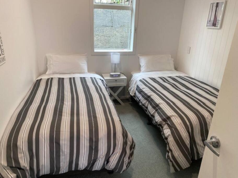 Two-Bedroom Apartment with Harbour View