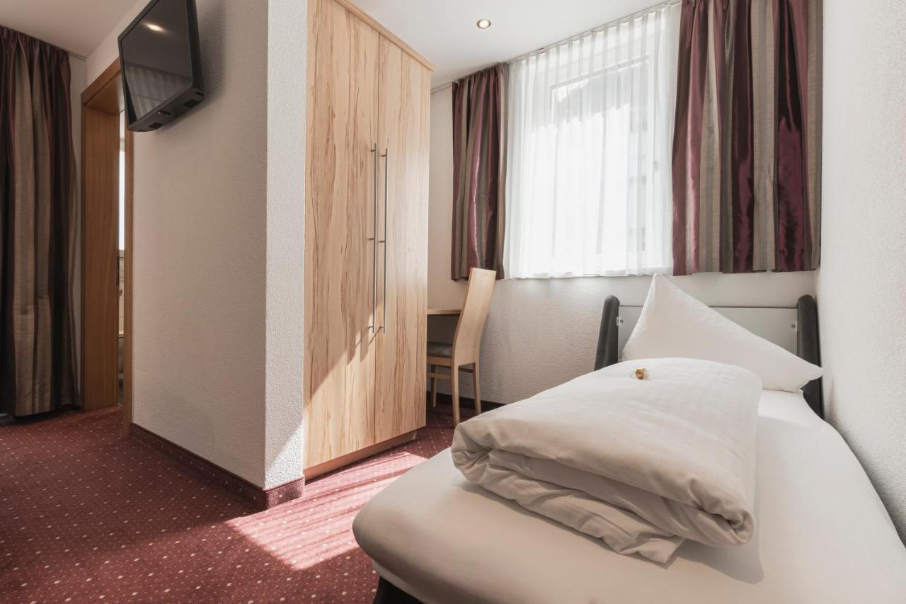 Appartamento con 2 Camere da Letto e Balcone
