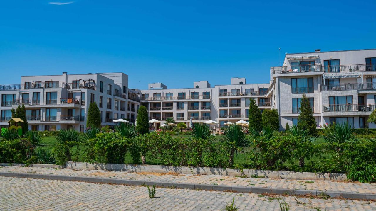 June One Bedroom sea view apartment Diamond Beach Resort - B&B Sarafovo