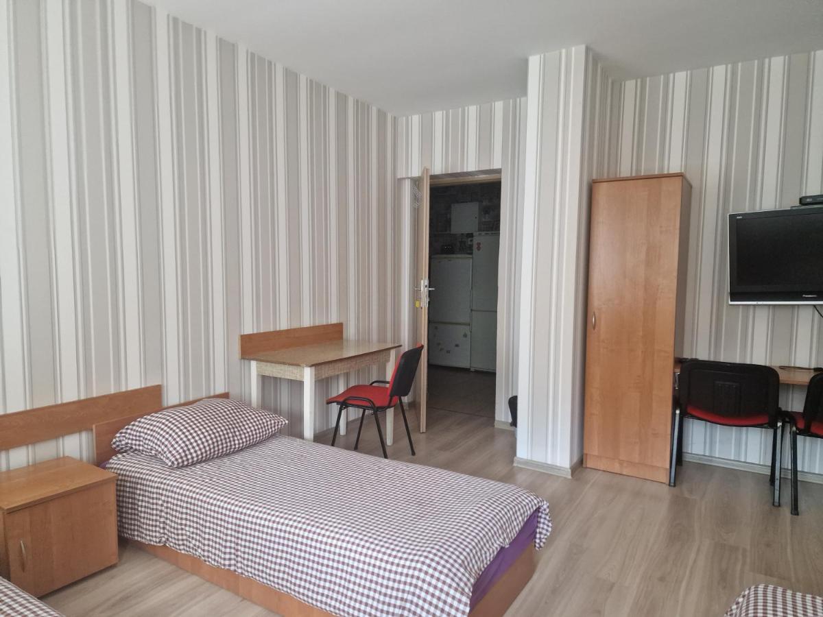 Chambre Triple avec Salle de Bains Privative Séparée