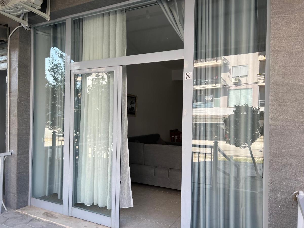 Ground Floor Comfort Suites - Spacious & Modern - B&B Orikum