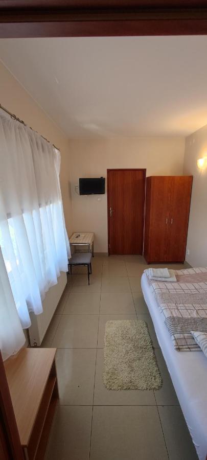 Pokoje Gościnne POL PETRO - B&B