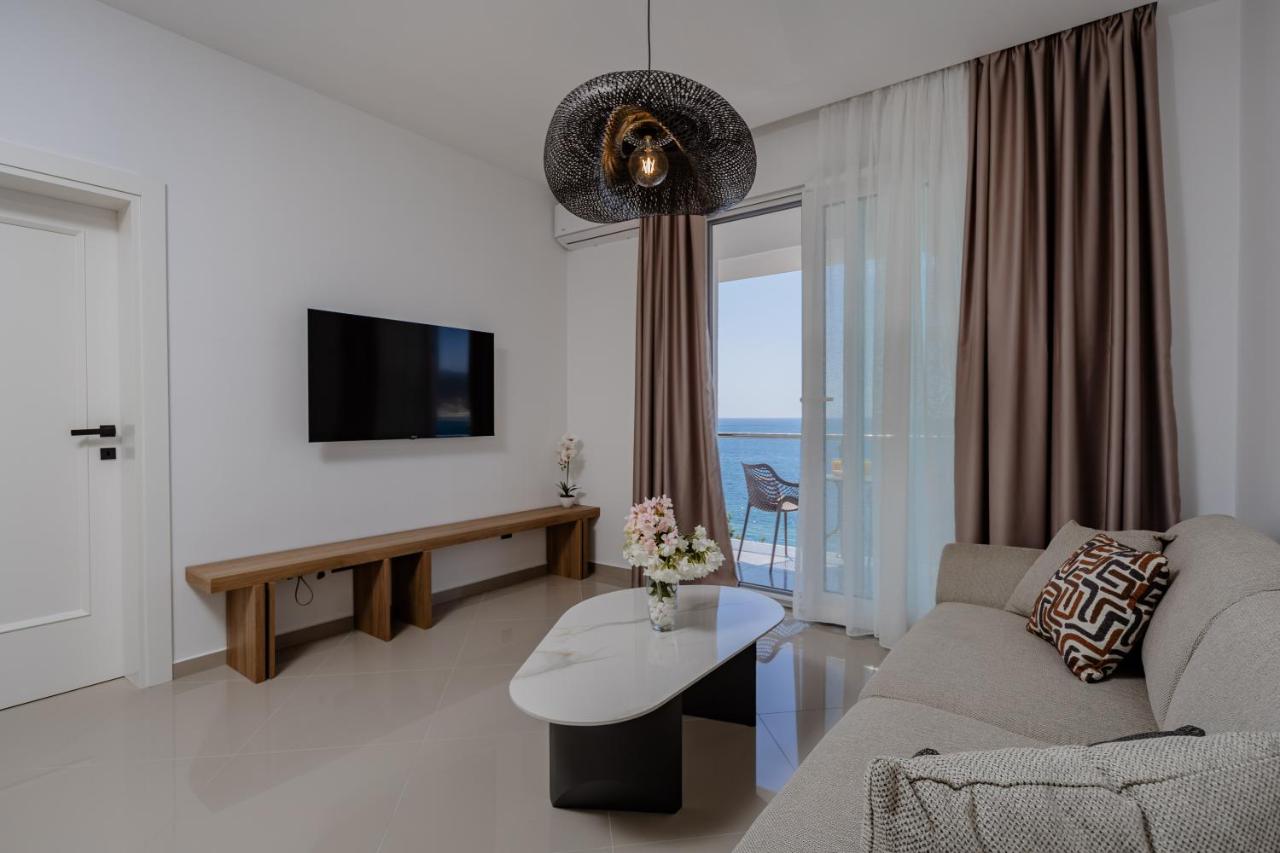 Two-Bedroom Apartment with Terrace and Sea View