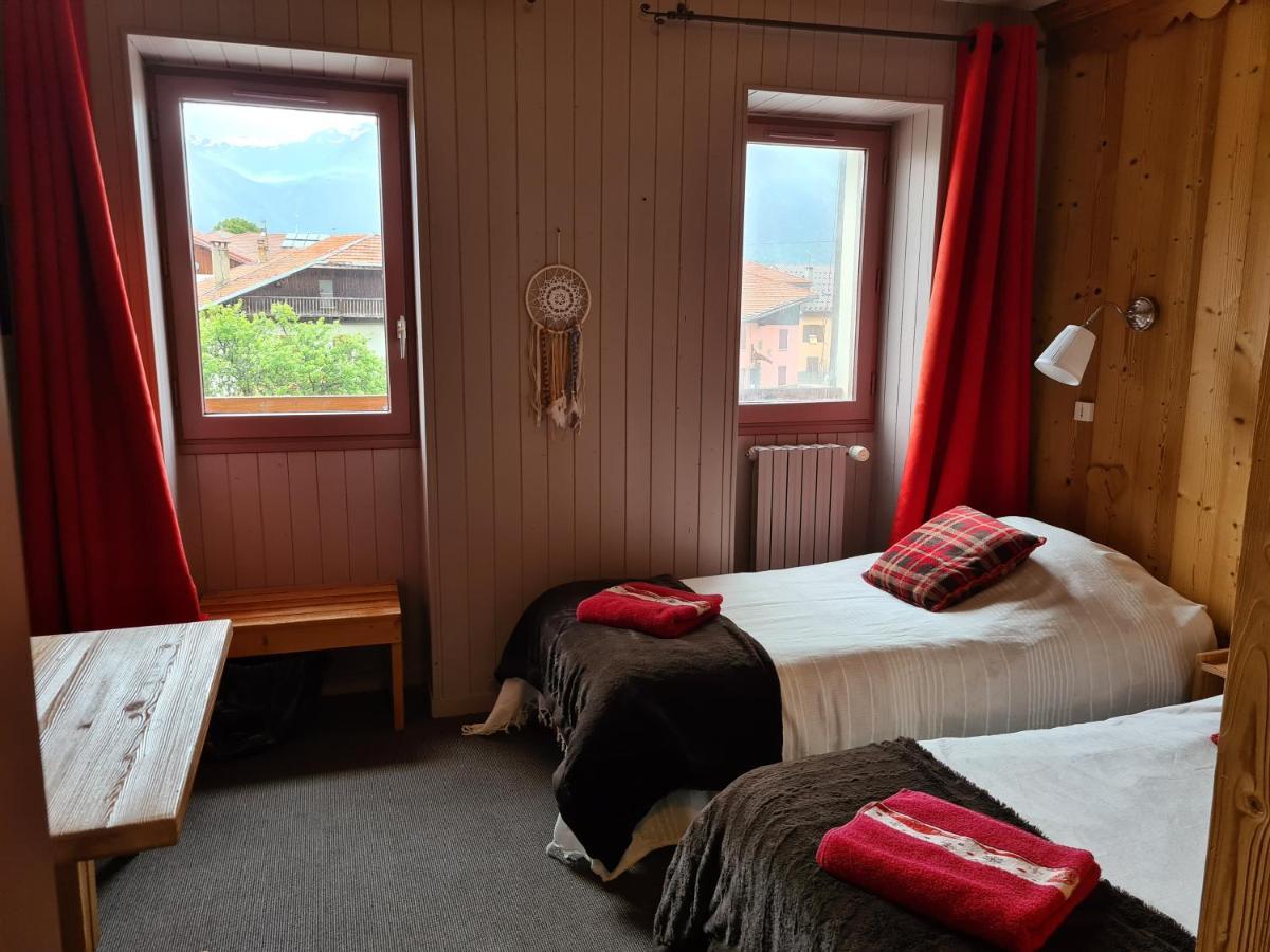 Tweepersoonskamer met 2 Aparte Bedden