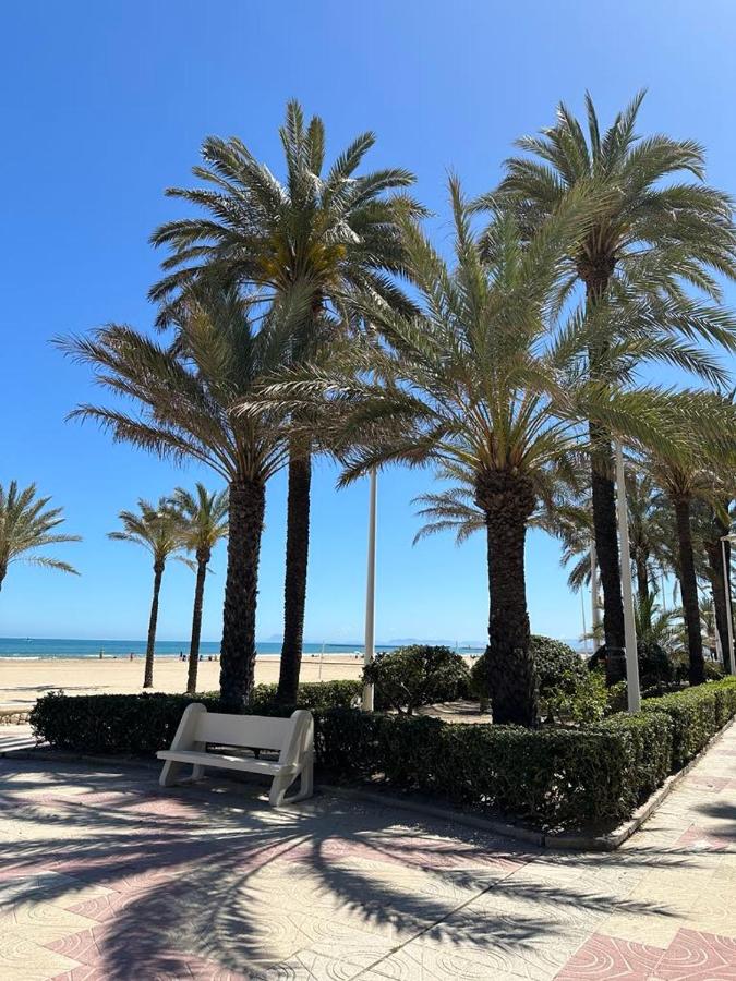 Casa Barcelona 2 minutos la playa - Bed and Breakfast Cullera