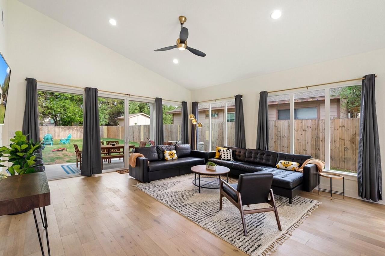 White Dove Pool House- Modern Luxury 4br Home Near Lake Travis Wpool - B&B