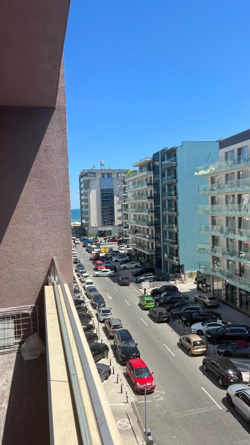 Lotus Apartment near Opera - Chambres d’hôtes Mamaia