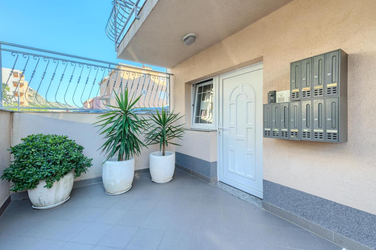 Sea View Apartments Makarska - B&B Macarsca