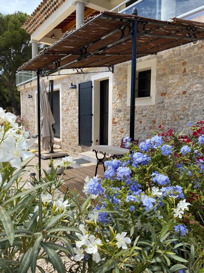 LE SEPT charmant studio aux portes des calanques - B&B