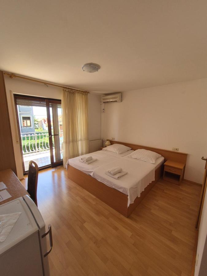 Deluxe Double Room with Shower