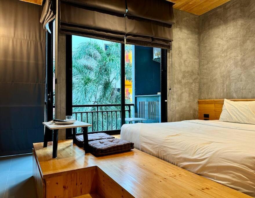 Taya NaiHarn, Scenic View, Modern Studio, Relife Windy - B&B