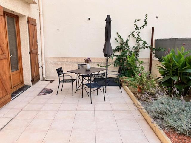 T3 - coeur de Port-Vendres RDC Cour - B&B Portvendres